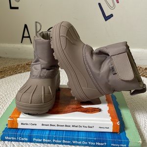 Zara Mixed Snow Boots